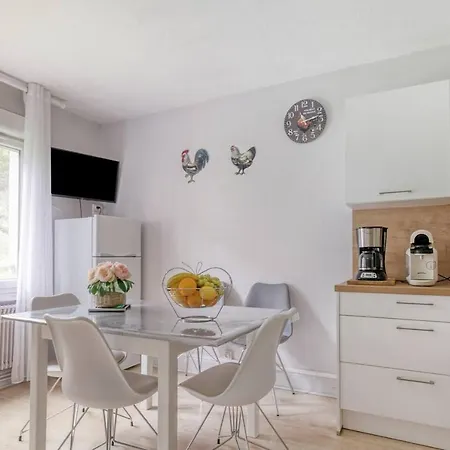 Apartment Cosy A 60 M² Parking Inclus *